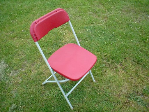macourt folding chair